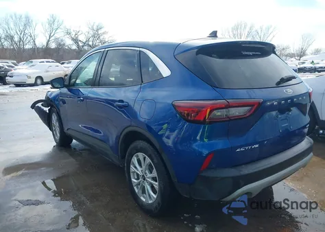 2023 Ford Escape Active z USA, uszkodzony, nr VIN 1FMCU9GN1PUA13894